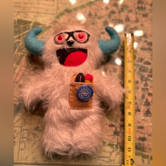Yeti NERD Abominable Snowman Plush & Felt Doll - Picture 6 of 9